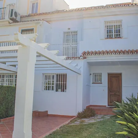 Fantástica Adosada en Estepona-2